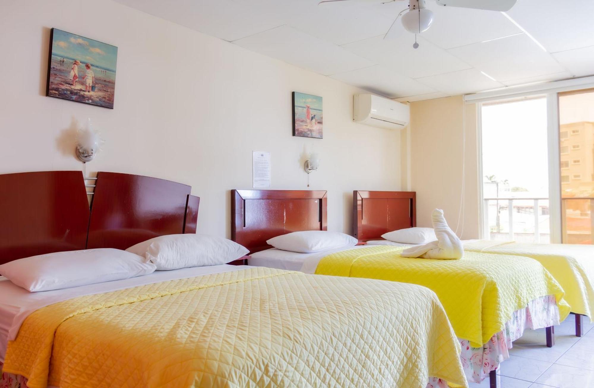 Hostal Antares Manta Exterior foto