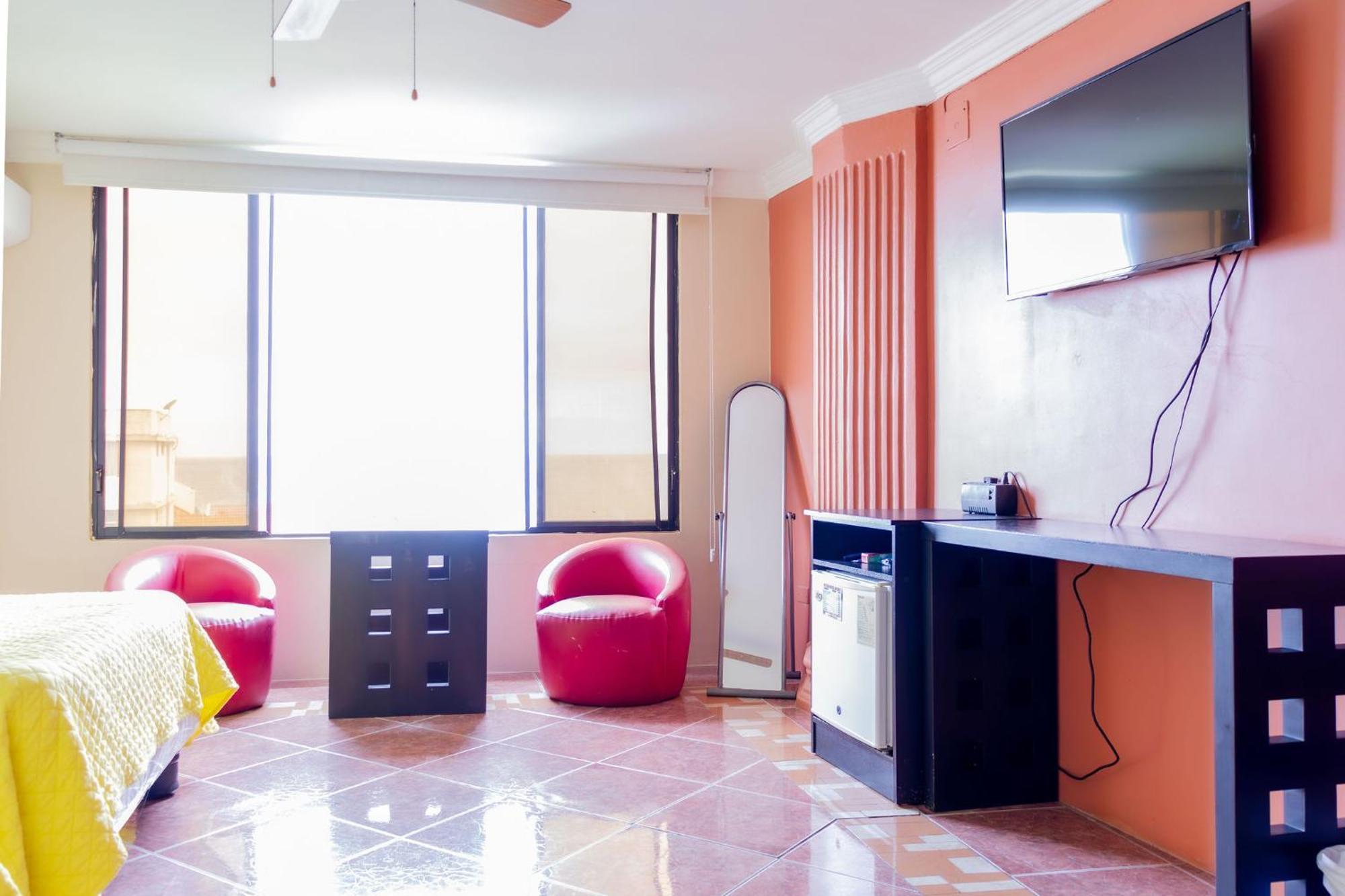 Hostal Antares Manta Exterior foto